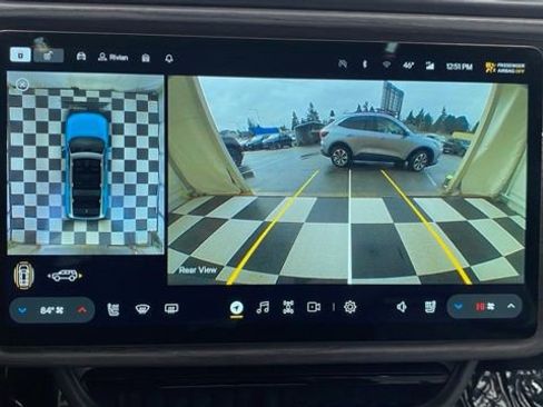 Used 2024 Rivian R1S Adventure image 31