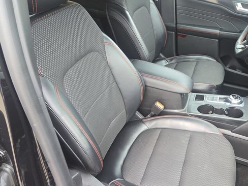 Used 2024 Ford Escape ST-Line w/ Tech Pack #1 AWD/4WD image 21