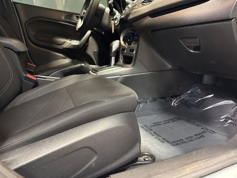 Used 2019 Ford Fiesta SE FWD image 19