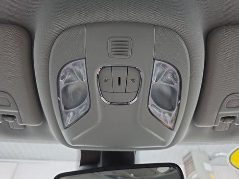 Used 2022 Jeep Compass Limited AWD/4WD image 39