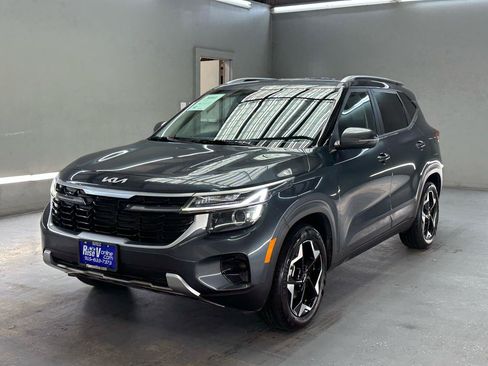 Used 2025 Kia Seltos S FWD image 3