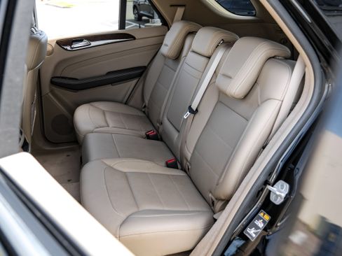 Used 2013 Mercedes-Benz ML 350 2WD image 41
