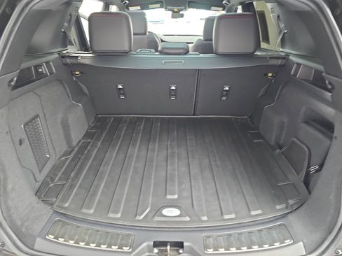 Certified 2023 Land Rover Discovery Sport S R-Dynamic image 12