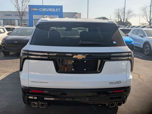 New 2026 Chevrolet Traverse High Country FWD image 7