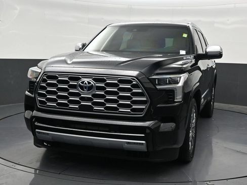 Used 2024 Toyota Sequoia Capstone AWD/4WD image 9