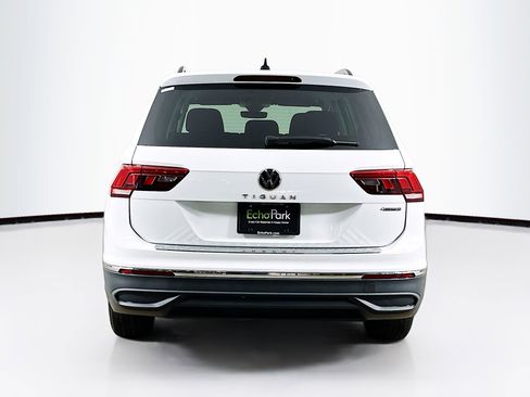 Used 2022 Volkswagen Tiguan S image 7