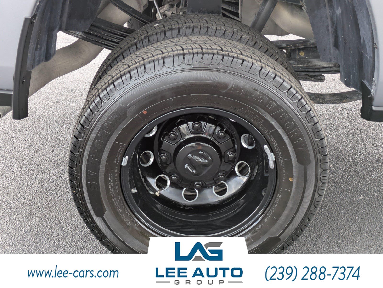 Used 2024 RAM 3500 Big Horn w/ Night Edition AWD/4WD image 10