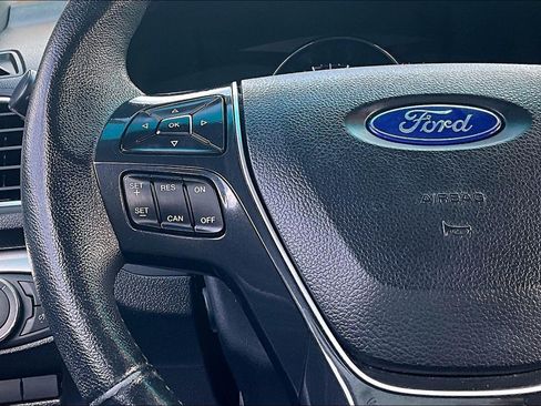 Used 2017 Ford Explorer Limited FWD image 16
