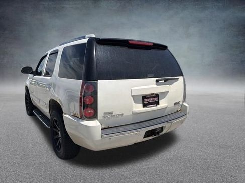 Used 2010 GMC Yukon Denali AWD/4WD image 10