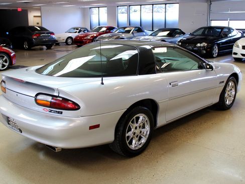 Used 2002 Chevrolet Camaro Z28 w/ Preferred Equipment Group 2 image 23