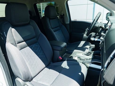 New 2025 Nissan Frontier SV w/ SV Convenience Package image 30