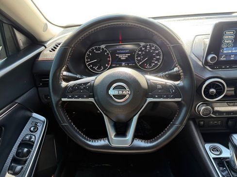 Used 2024 Nissan Sentra SR FWD image 14