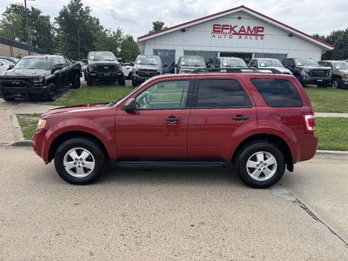 Used 2012 Ford Escape XLT FWD image 2