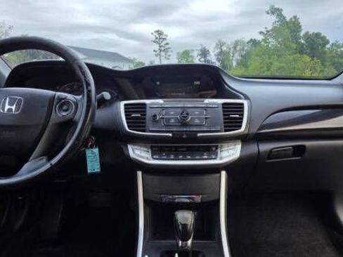 Used 2013 Honda Accord Sport image 9