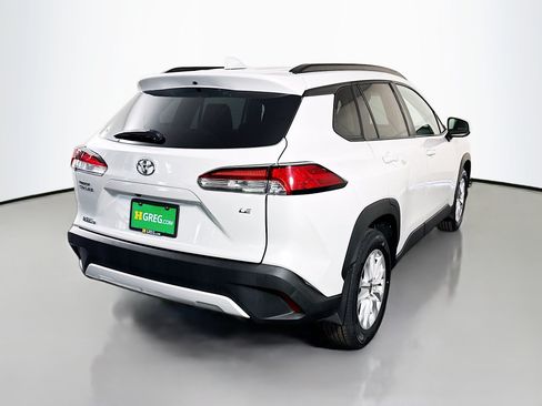 Used 2024 Toyota Corolla Cross LE FWD image 10