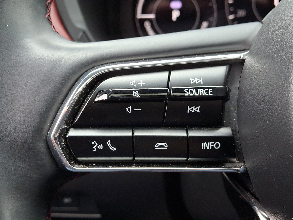 Used 2025 MAZDA CX-70 Plug-In Hybrid w/ Premium Plus AWD/4WD image 23
