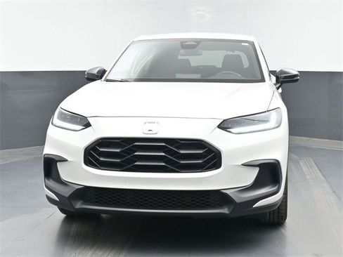 Used 2023 Honda HR-V Sport image 3