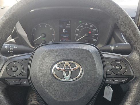 Used 2025 Toyota Corolla LE AWD/4WD image 16