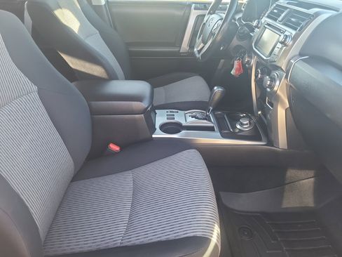 Used 2015 Toyota 4Runner SR5 image 11