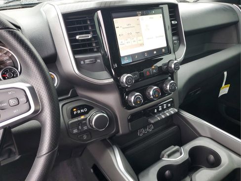 New 2026 RAM 1500 Express AWD/4WD image 28