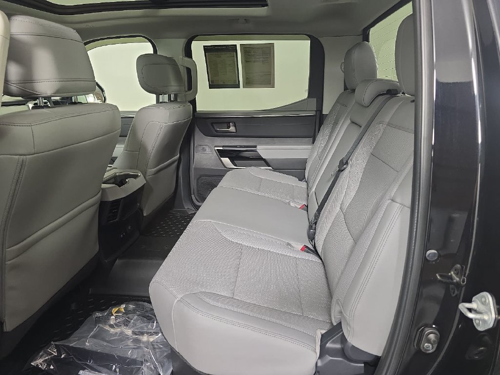 Used 2024 Toyota Tundra Limited AWD/4WD image 10