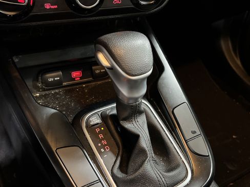 Used 2021 Kia Soul LX image 22