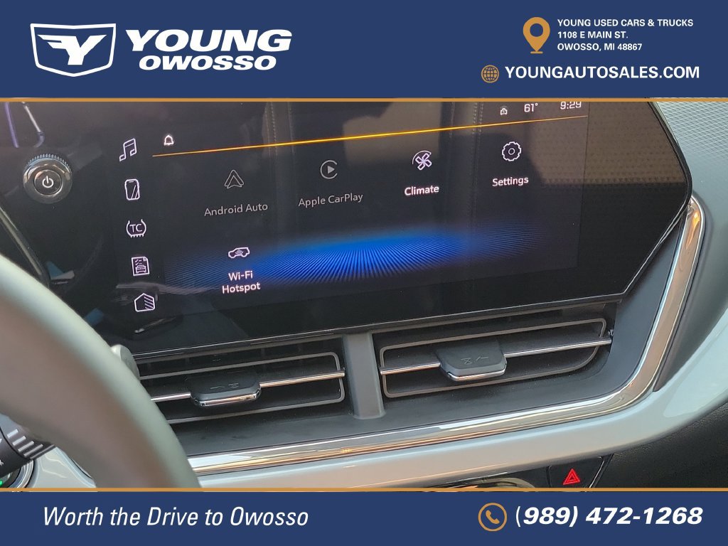 Used 2025 Chevrolet Trax LT w/ Driver Confidence Package FWD image 17