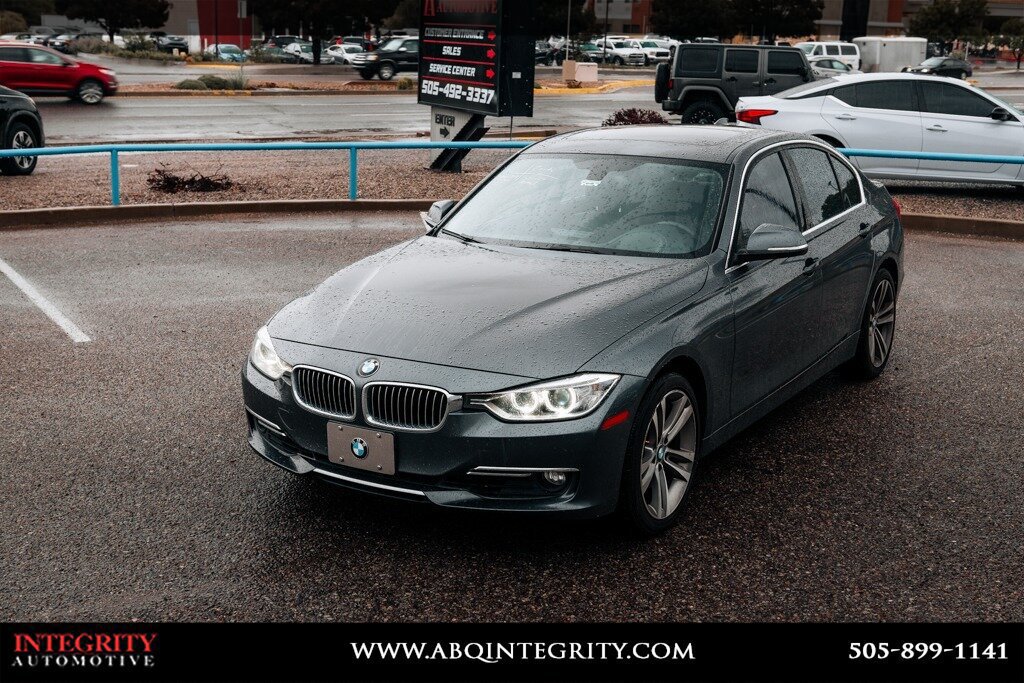 Used 2013 BMW 328i xDrive Sedan AWD/4WD image 12
