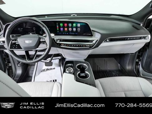 Used 2024 Cadillac Lyriq Sport AWD/4WD image 18