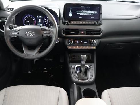 Used 2023 Hyundai Kona SEL w/ Convenience Package image 2