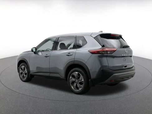 Used 2025 Nissan Rogue SV AWD/4WD image 7