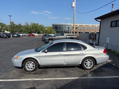 Used 2007 Ford Taurus SEL FWD image 6