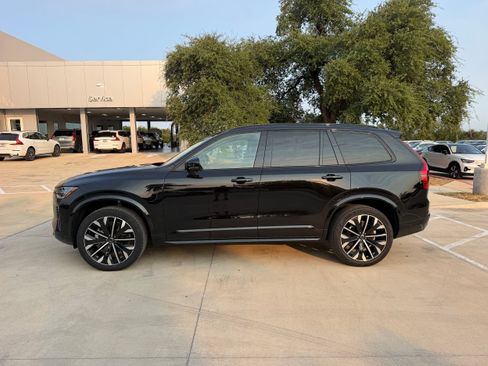 Certified 2026 Volvo XC90 B6 Ultra AWD/4WD image 3
