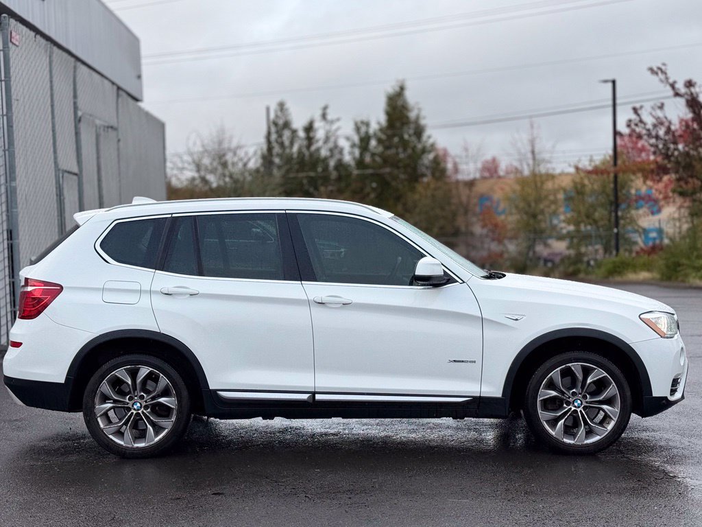 Used 2016 BMW X3 xDrive28i AWD/4WD image 6