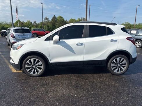 Used 2017 Buick Encore Preferred FWD image 2
