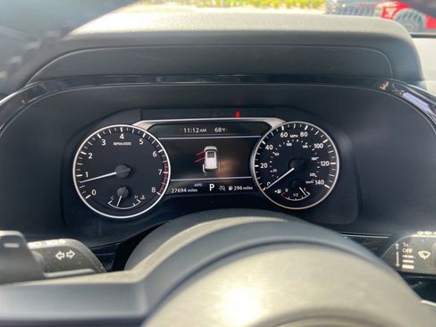Used 2025 Nissan Pathfinder SV AWD/4WD image 41