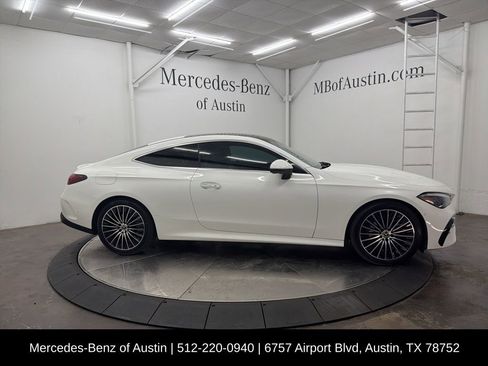Certified 2026 Mercedes-Benz CLE 300 4MATIC Coupe image 9