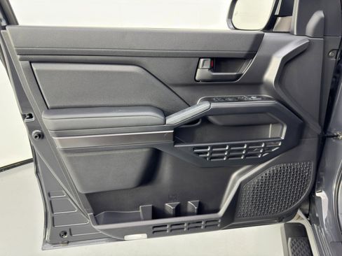 Used 2025 Toyota 4Runner SR5 image 42