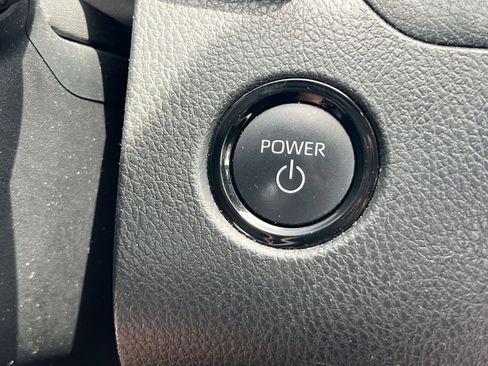 Used 2025 Toyota Camry LE AWD/4WD image 29