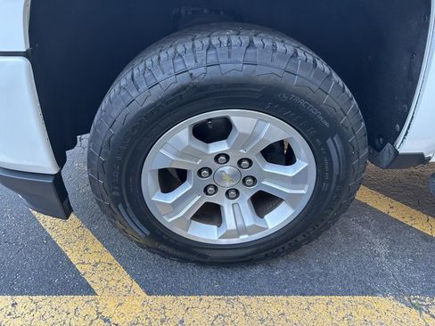 Used 2017 Chevrolet Silverado 1500 LT w/ All Star Edition image 29