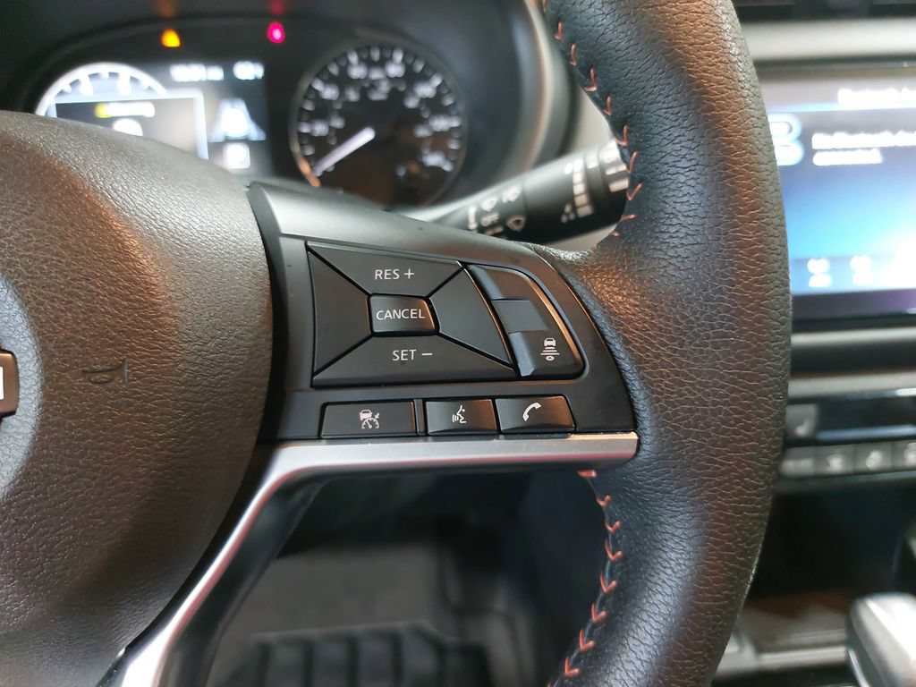 Certified 2023 Nissan Kicks SR w/ SR Premium Package FWD image 17