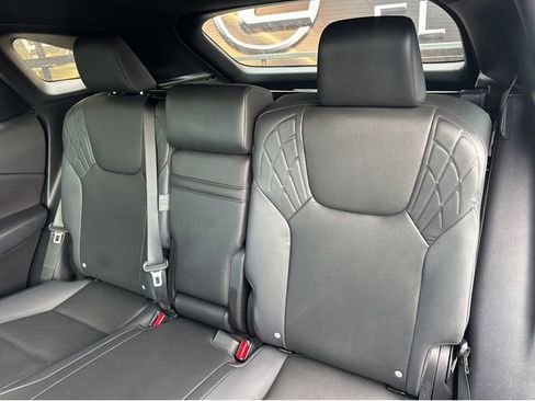 Certified 2025 Lexus RX 350h w/ Convenience Package image 39