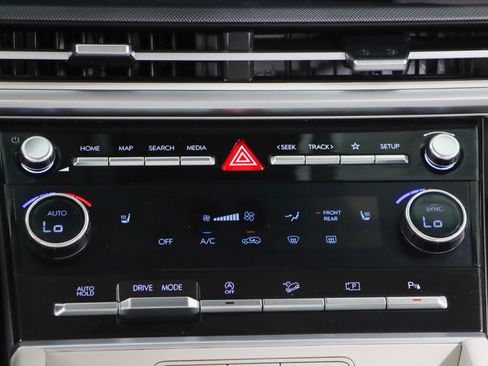 Used 2024 Hyundai Santa Fe SEL image 20