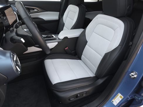 Used 2024 Chevrolet Equinox EV LT w/ Active Safety Package 3 image 10