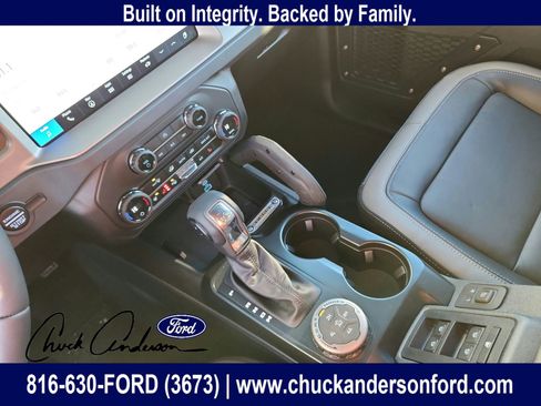 New 2025 Ford Bronco Outer Banks w/ Sasquatch Package image 14