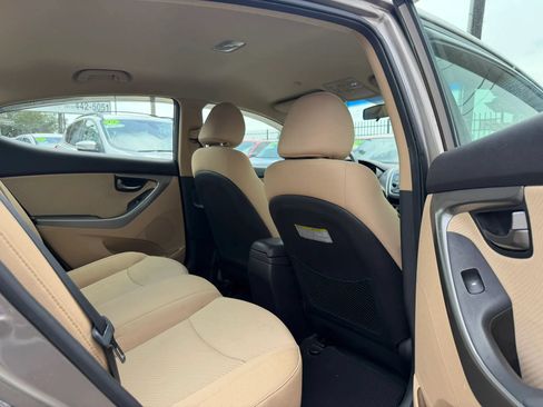 Used 2013 Hyundai Elantra GLS w/ Preferred Pkg FWD image 12