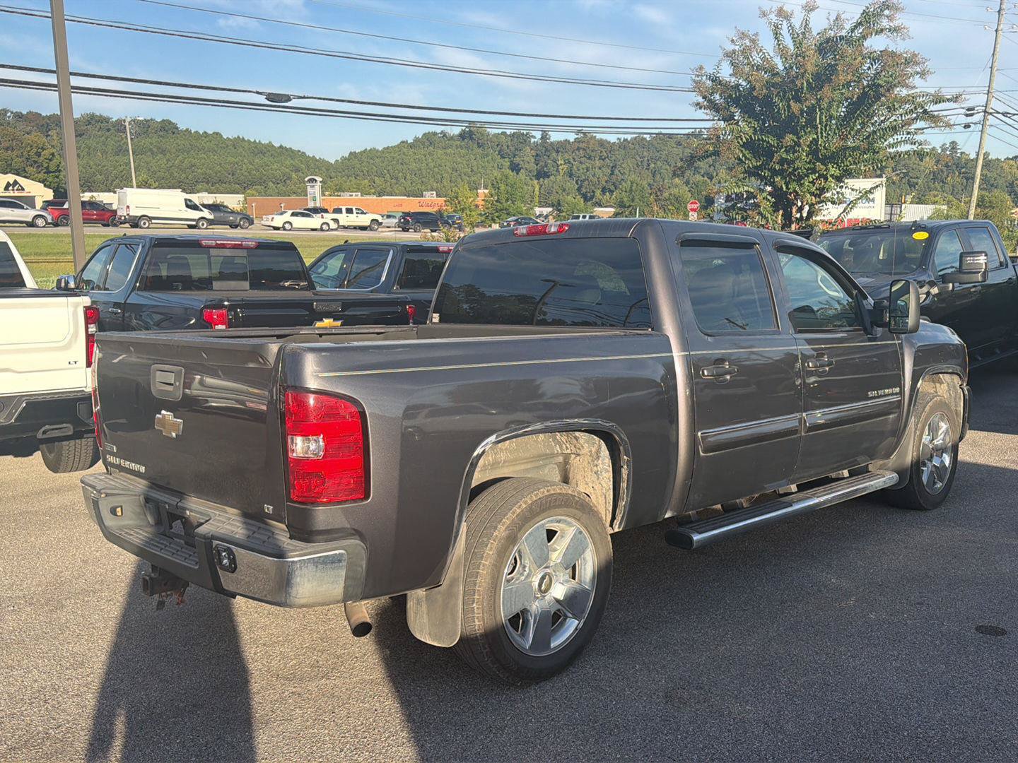 Used 2011 Chevrolet Silverado 1500 LT w/ Florida Edition RWD image 4