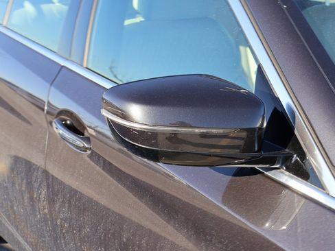 Used 2018 BMW 530i xDrive image 7