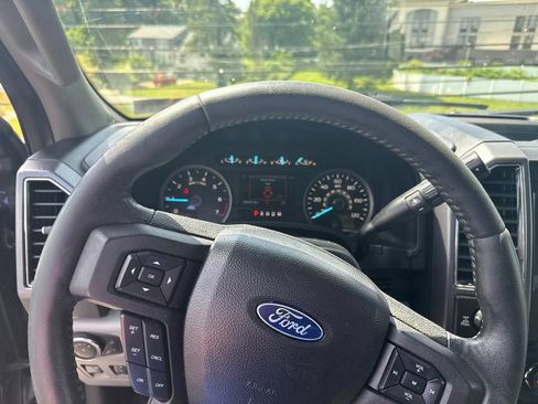 Used 2019 Ford F150 XLT w/ Equipment Group 302A Luxury AWD/4WD image 13