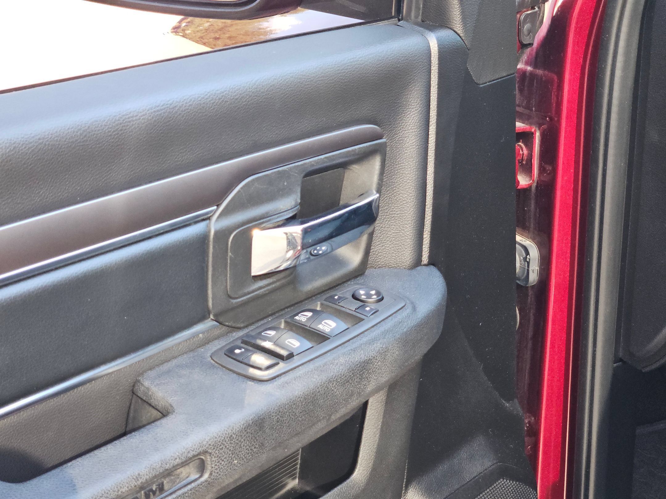 Used 2022 RAM 1500 Warlock AWD/4WD image 12